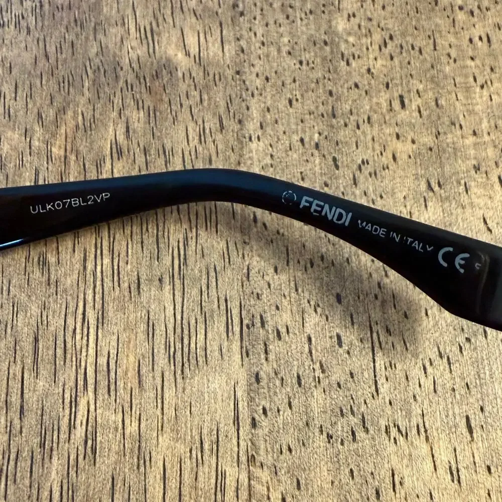 FENDI Peekaboo Sunglasses Oval 0293/S Black Gold Hinge Detail Italy Made Women's